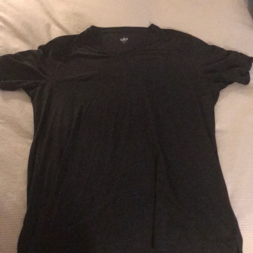 Alo men’s v neck short sleeve T